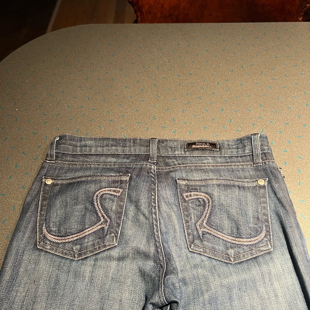 To - Picture 2 of 5